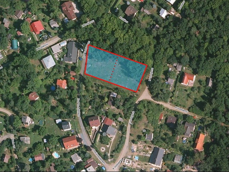 Prodej stavebního pozemku 921 m² - foto 2