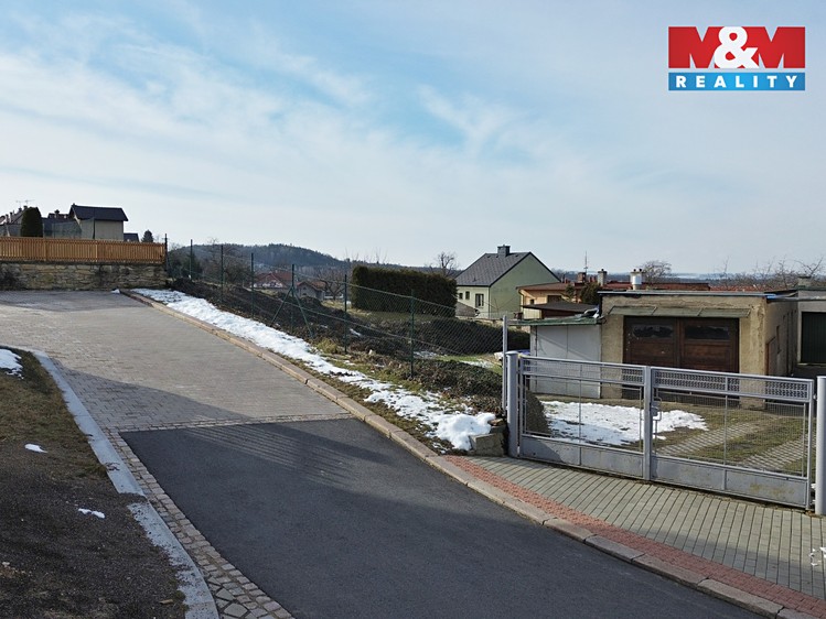 Prodej stavebního pozemku 1 000 m² - foto 4