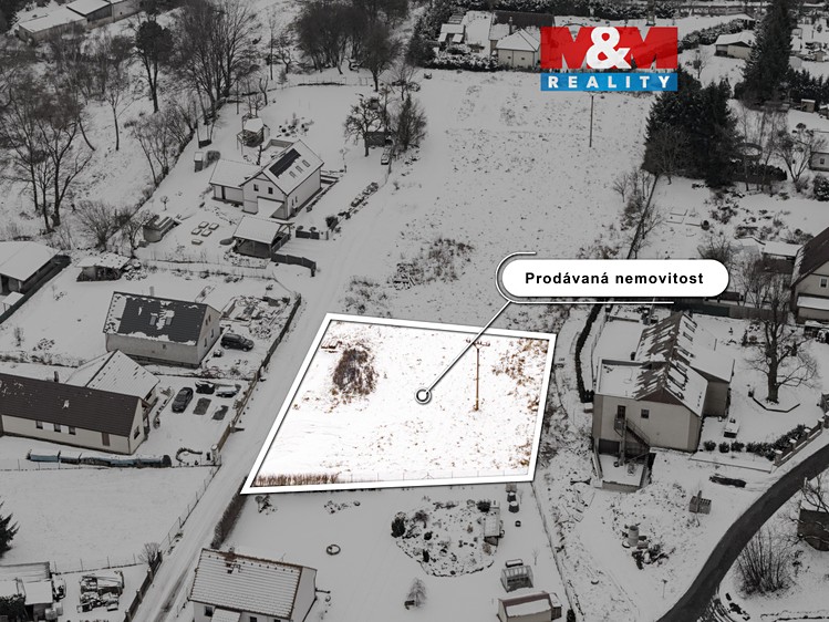 Prodej stavebního pozemku 1 025 m² - foto 1