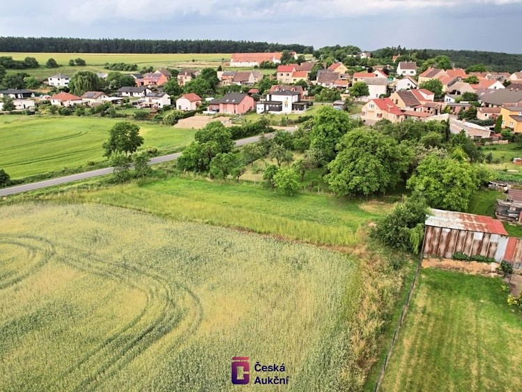 Prodej  stavebního pozemku 1 305 m² - foto 5