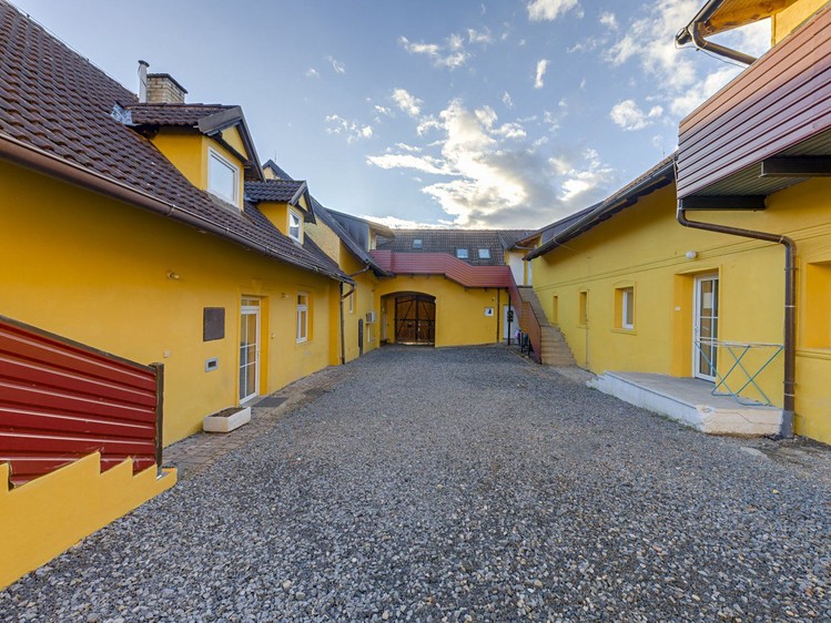 Prodej činžovního domu 898 m² - foto 4