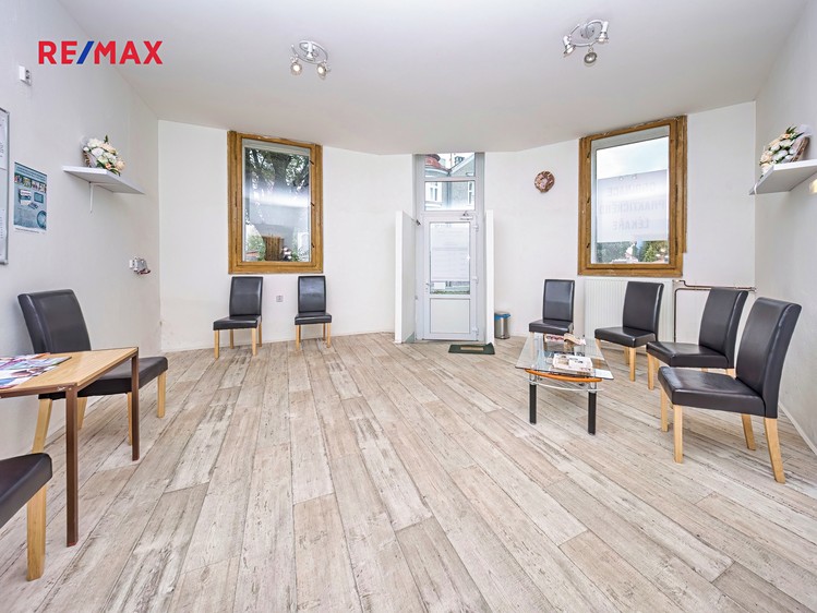 Prodej ordinace 92 m² - foto 1