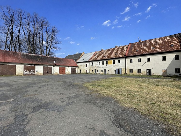 Prodej komerční nemovitosti 9 672 m² - foto 4