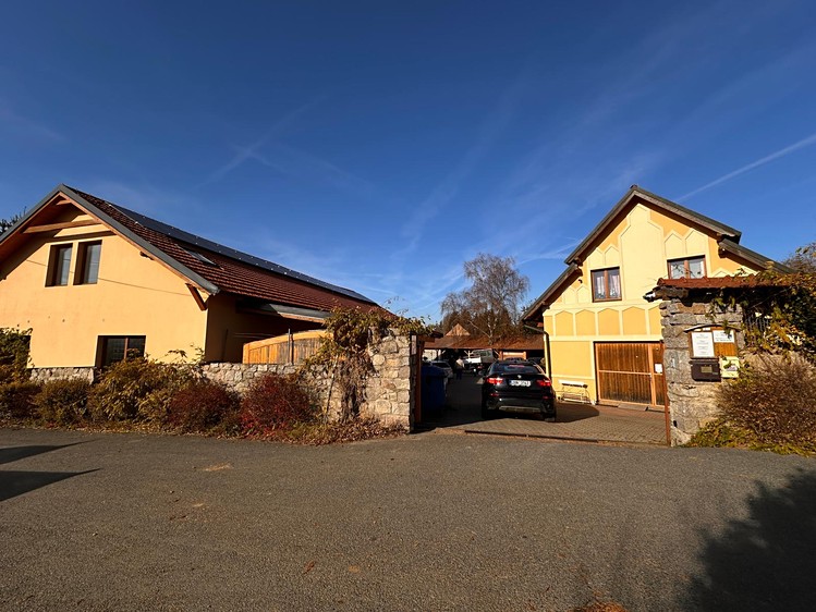 Prodej komerční nemovitosti 820 m² - foto 3