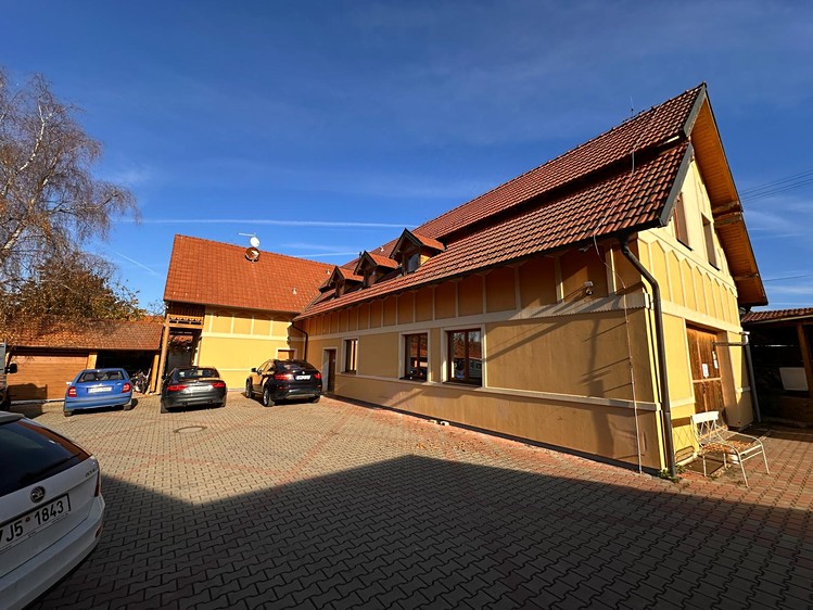 Prodej komerční nemovitosti 820 m² - foto 5