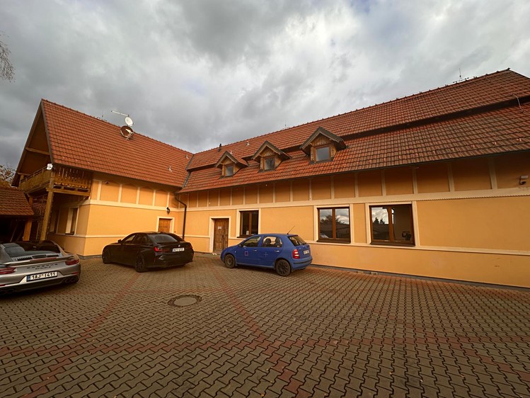 Prodej komerční nemovitosti 820 m² - foto 6