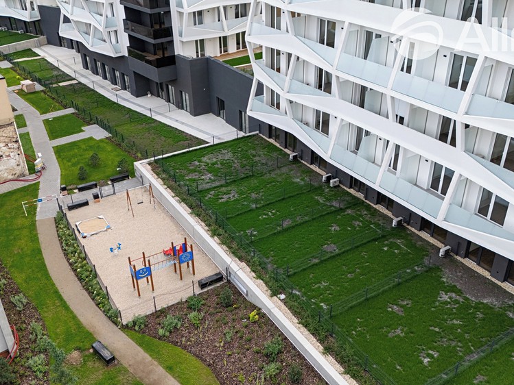 Prodej obchodního prostoru 129 m² - foto 5