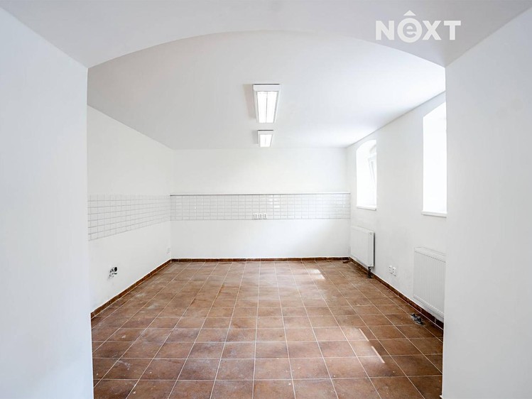 Prodej obchodního prostoru 98 m² - foto 3
