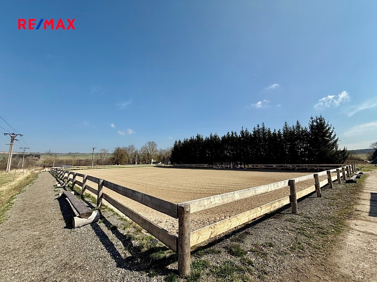 Prodej zemědělského objektu 164 000 m² - foto 4