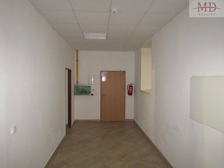 Prodej kanceláře 100 m² - foto 3