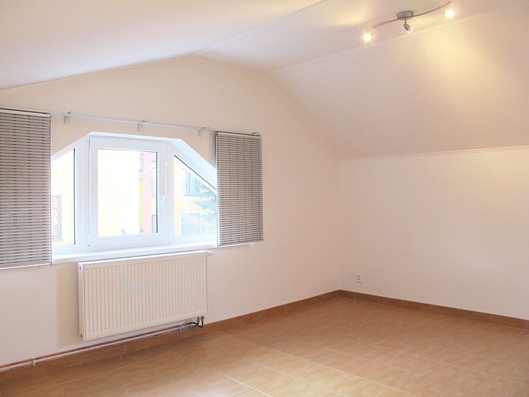 Pronájem kanceláře 40 m² - foto 6