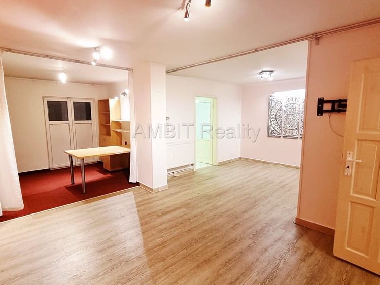 Pronájem kanceláře 53 m² - foto 4