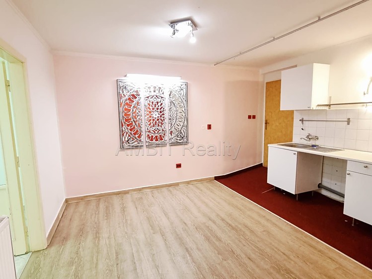 Pronájem kanceláře 53 m² - foto 6