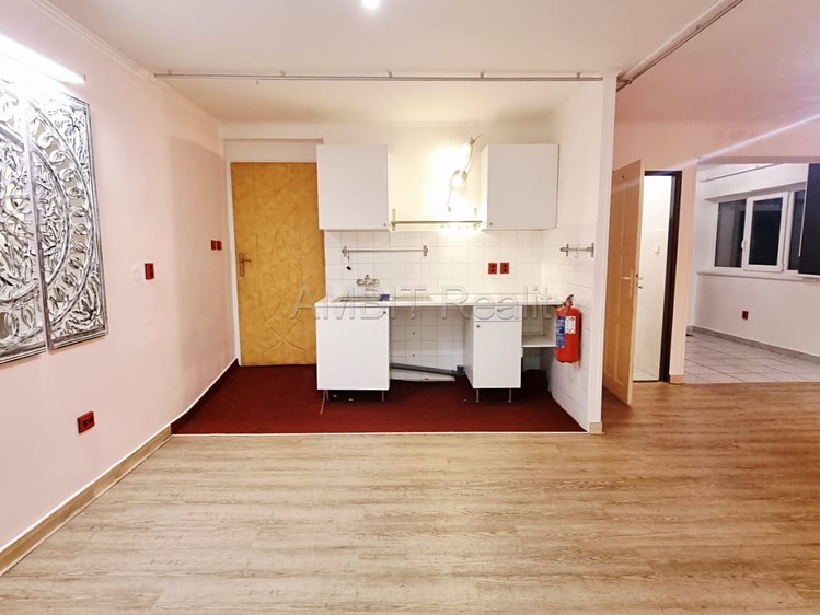 Pronájem kanceláře 53 m² - foto 7