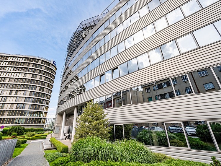 Pronájem kanceláře 974 m² - foto 1
