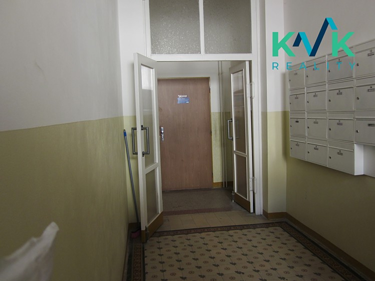 Pronájem obchodního prostoru 19 m² - foto 3