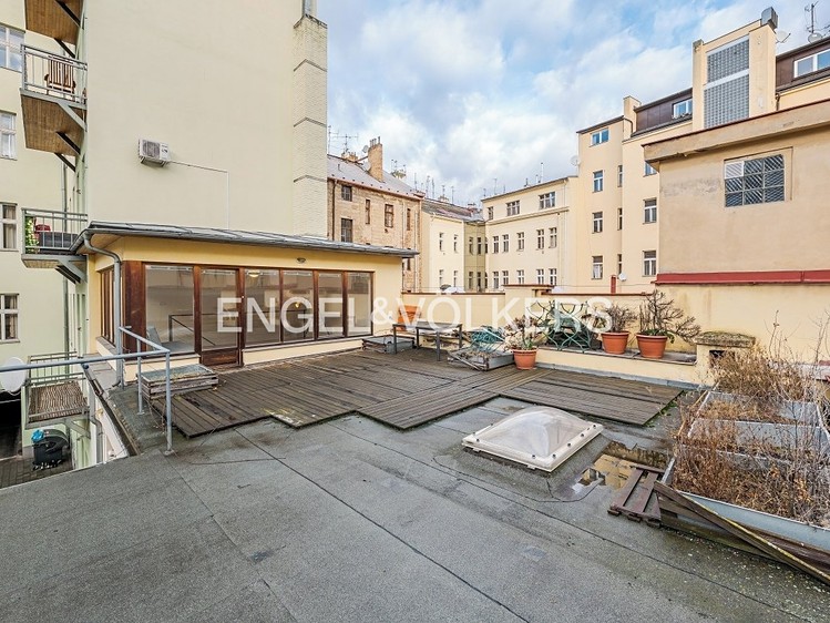 Pronájem kanceláře 112 m² - foto 3