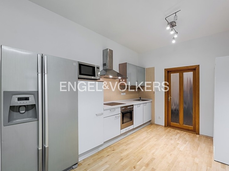 Pronájem kanceláře 112 m² - foto 5