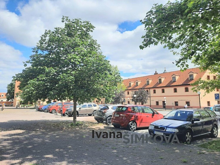 Pronájem kanceláře 27 m² - foto 1