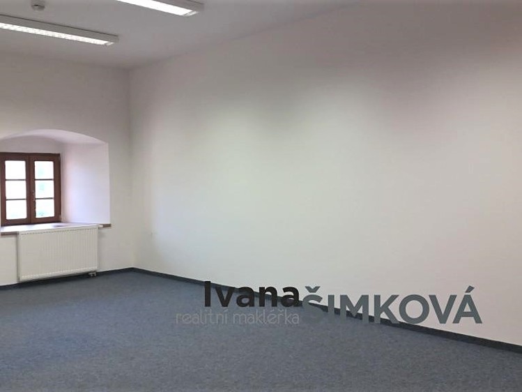 Pronájem kanceláře 27 m² - foto 2