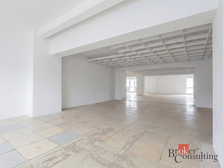 Pronájem kanceláře 190 m² - foto 4