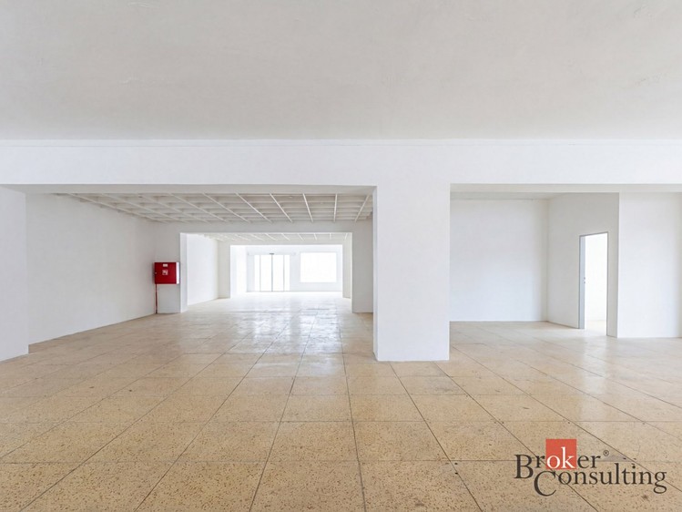 Pronájem kanceláře 190 m² - foto 6