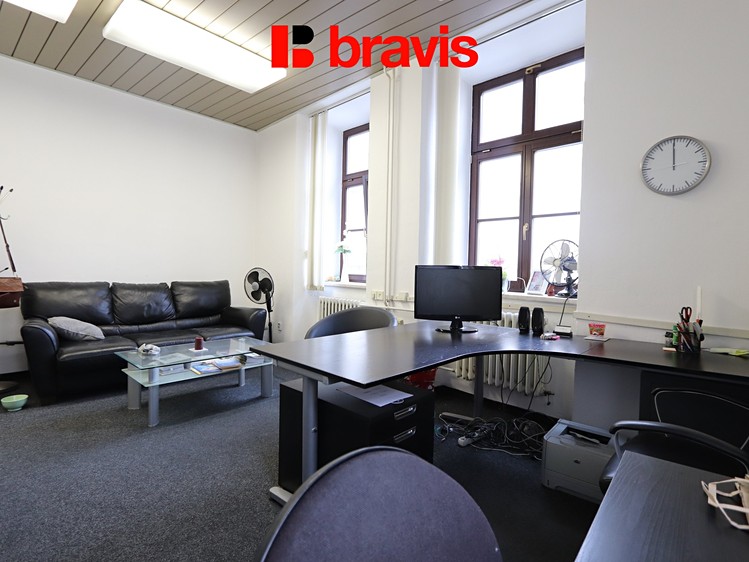 Pronájem kanceláře 36 m² - foto 6