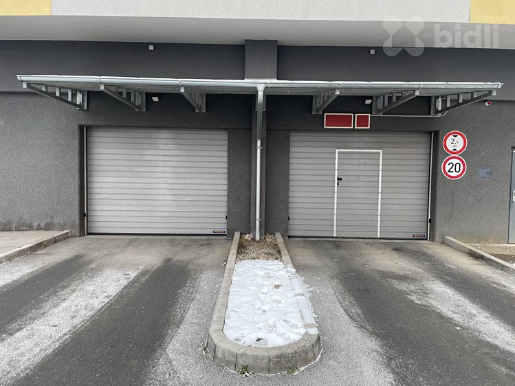 Prodej garážového stání 12 m² - foto 4