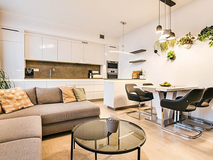 Prodej bytu 3+kk 76 m² (Jednopodlažní) - foto 2