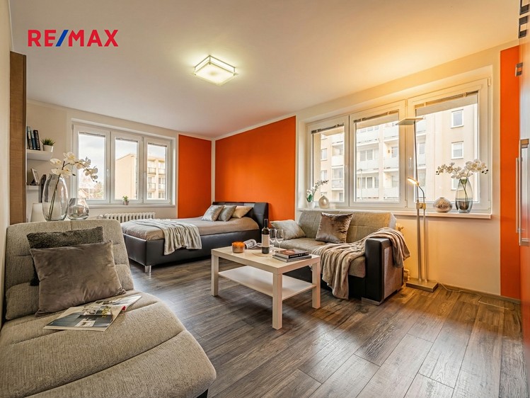 Prodej bytu 1+1 45 m² (Jednopodlažní) - foto 1