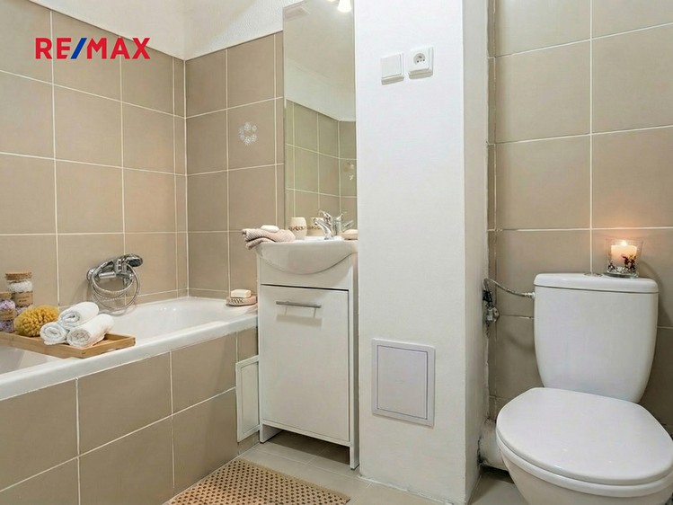 Prodej bytu 1+1 52 m² - foto 5
