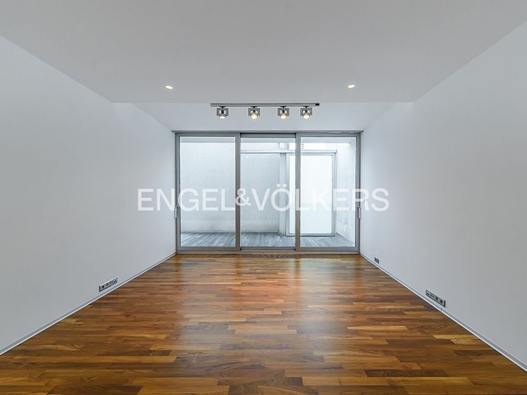Pronájem bytu 6 pokojů a více 297 m² (Mezonet) - foto 7