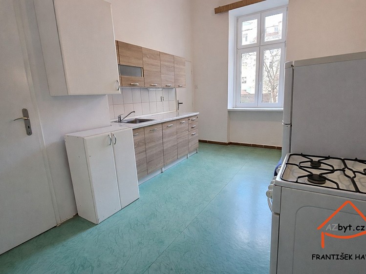 Pronájem bytu 1+1 52 m² - foto 2