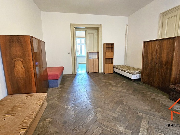 Pronájem bytu 1+1 52 m² - foto 7