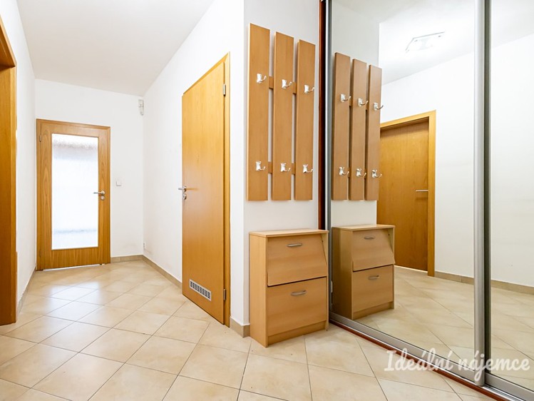Pronájem bytu 1+kk 44 m² - foto 2