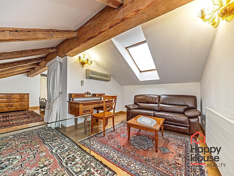 Pronájem bytu 3+kk 127 m² - foto 3