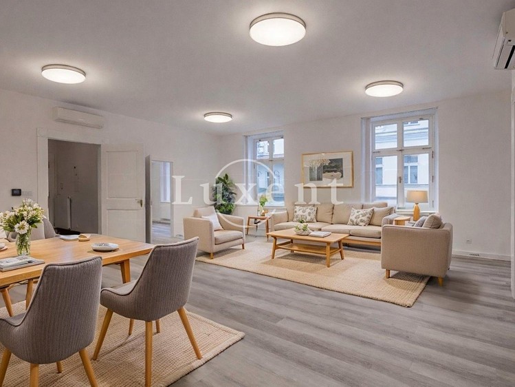 Pronájem bytu 4+kk 156 m² - foto 2