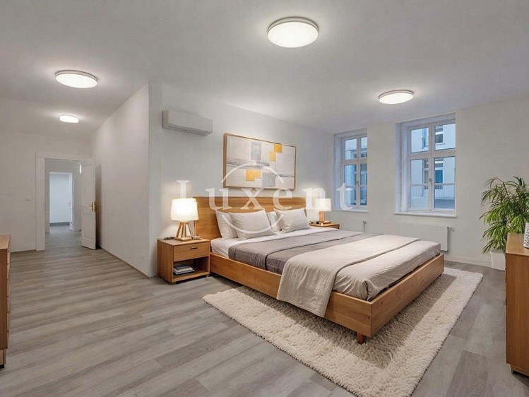 Pronájem bytu 4+kk 156 m² - foto 1