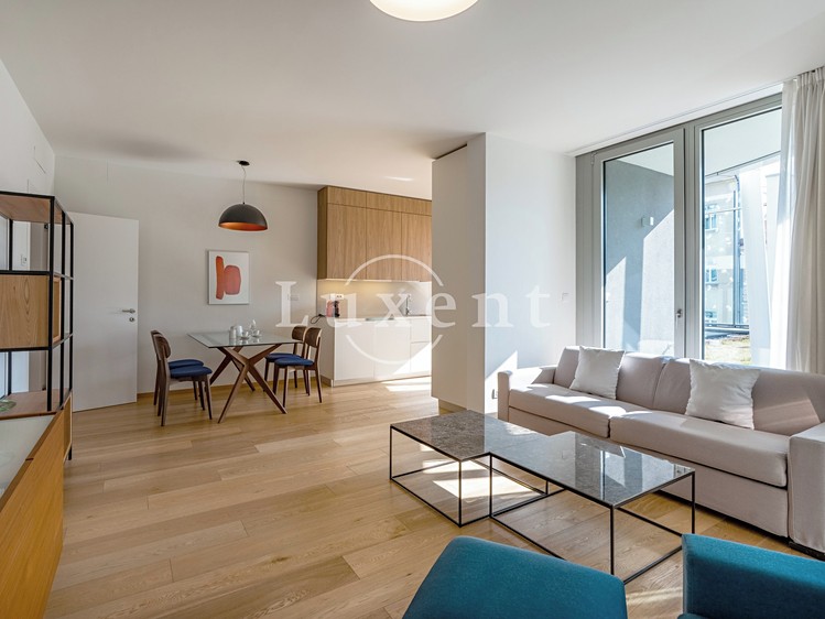 Pronájem bytu 2+kk 71 m² - foto 3