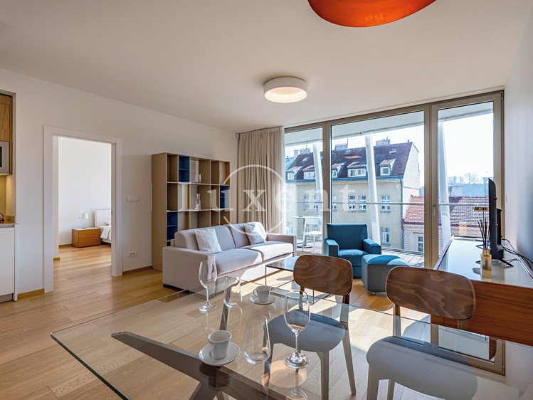 Pronájem bytu 2+kk 62 m² - foto 2