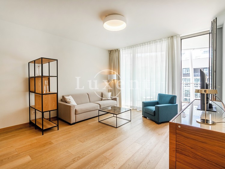 Pronájem bytu 2+kk 78 m² - foto 1