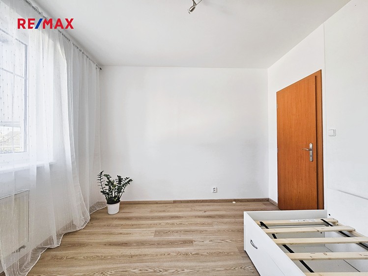 Pronájem bytu 2+kk 41 m² - foto 4