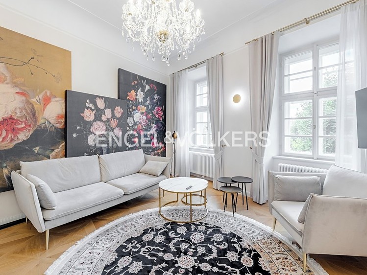 Pronájem bytu 4+kk 161 m² - foto 2