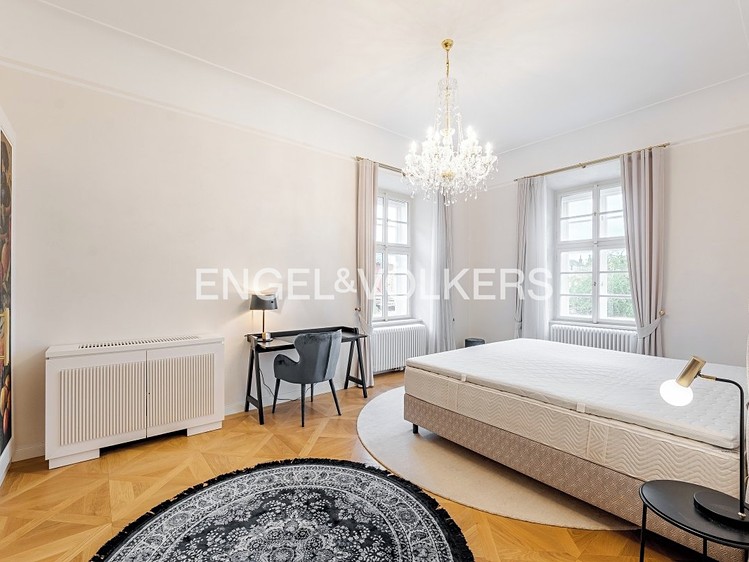 Pronájem bytu 4+kk 161 m² - foto 6