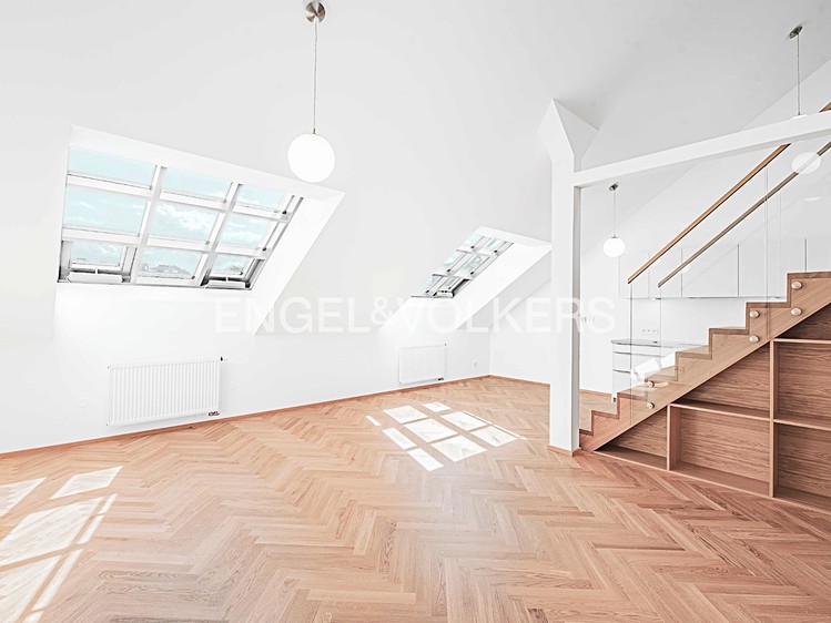Pronájem bytu 3+kk 107 m² (Mezonet) - foto 2