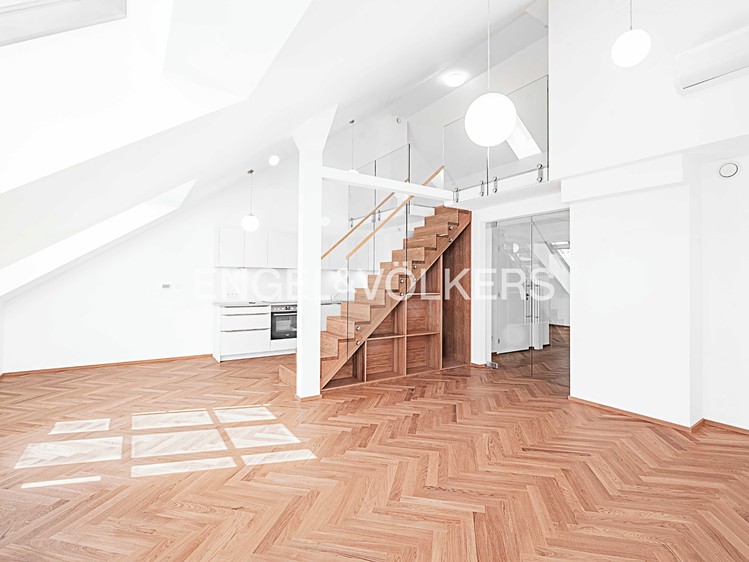 Pronájem bytu 3+kk 107 m² (Mezonet) - foto 1