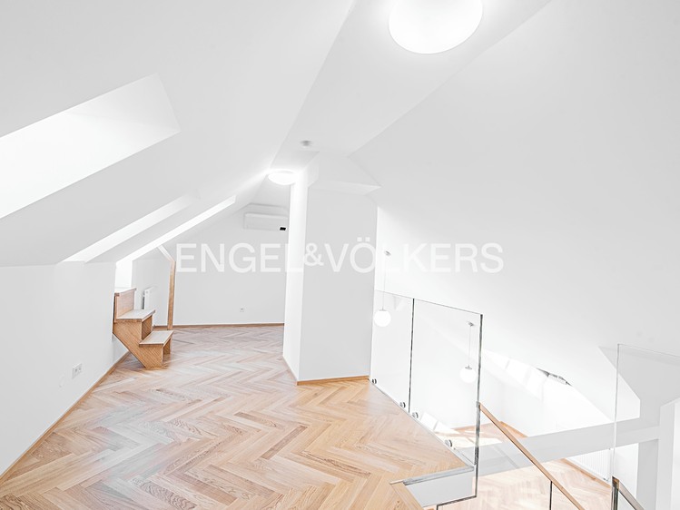 Pronájem bytu 3+kk 107 m² (Mezonet) - foto 5