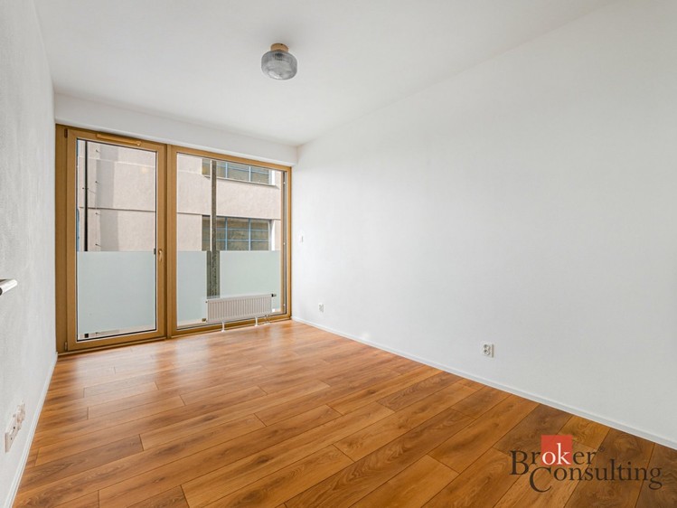 Pronájem bytu 3+kk 74 m² - foto 7