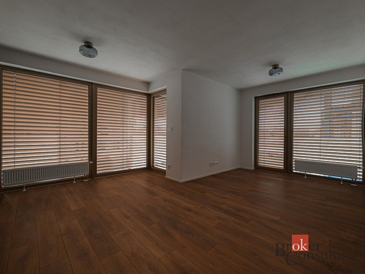 Pronájem bytu 3+kk 74 m² - foto 6