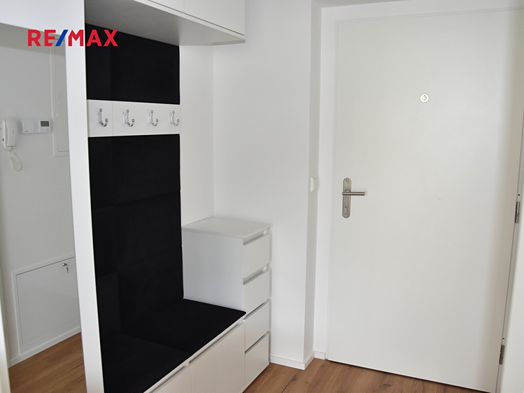Pronájem bytu 1+kk 33 m² - foto 8